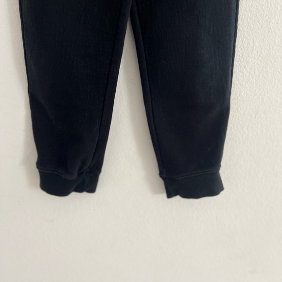 Def Leppard Graphic Tee and Black Pants Set - Picture 6 of 9